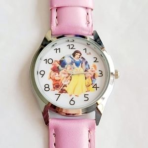 🔥 2/$15 🔥 Snow White & The & Dwarfs Watch